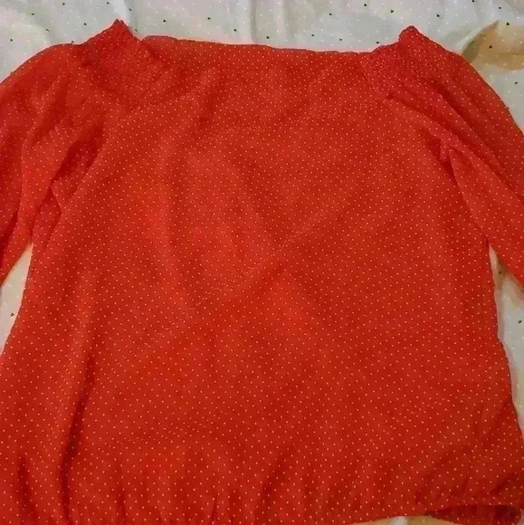 🌻NEW YORK & COMPANY OFF THE SHOULDER RED POLKA DOT - Picture 7 of 7